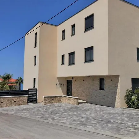 By The Sea Podstrana, Split - 11935 Apartment *