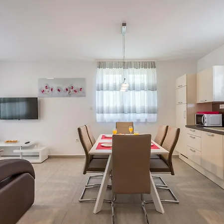Apartment By The Sea Podstrana, Split - 11935 Podstrana