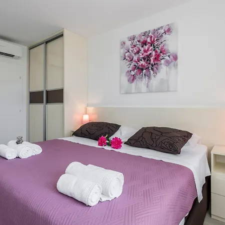 By The Sea Podstrana, Split - 11935 Apartment *