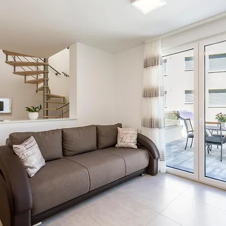 Apartment By The Sea Podstrana, Split - 11935 Podstrana