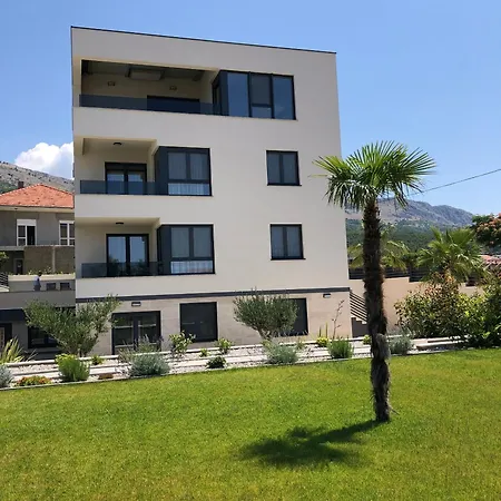 Apartment By The Sea Podstrana, Split - 11935 *