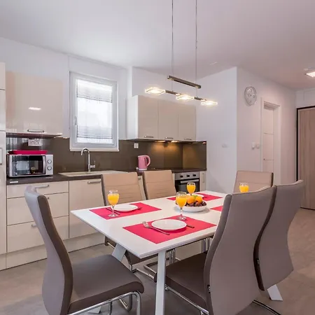 By The Sea Podstrana, Split - 11935 Apartamento *