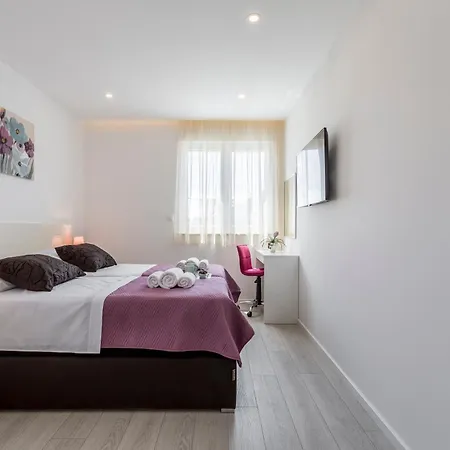 Apartamento By The Sea Podstrana, Split - 11935